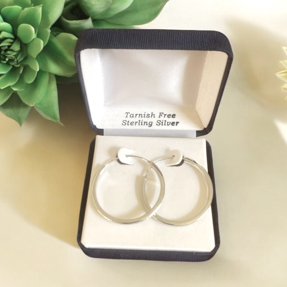 NWT Sterling Silver Loop Earrings with Edge Design